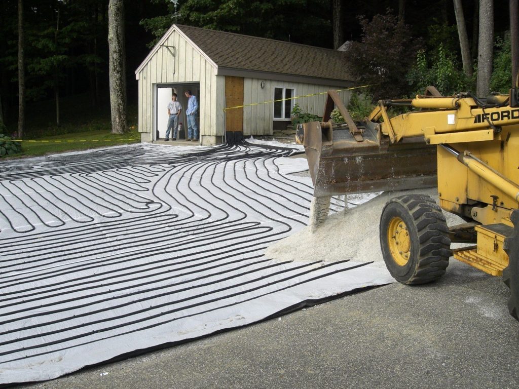 Radiant heat tubing laid out before paving a heated driveway